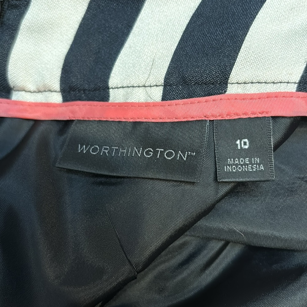 Worthington, black/white stripe retro/casual pull on pencil mini skirt. Size 10. - Picture 3 of 17